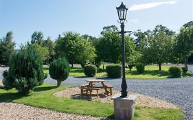 Tweed Lodge